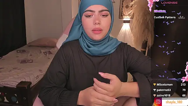 Snapshot of shayla_18 chatting on 03-05-25, 12:27 shayla 18 online show from 03-05-25, 12:27