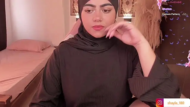 Snapshot of shayla_18 chatting on 03-11-25, 09:04 shayla 18 online show from 03-11-25, 09:04