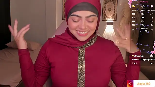 Snapshot of shayla_18 chatting on 03-18-25, 11:42 shayla 18 online show from 03-18-25, 11:42