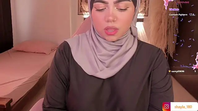 Snapshot of shayla_18 chatting on 03-22-25, 10:04 shayla 18 online show from 03-22-25, 10:04