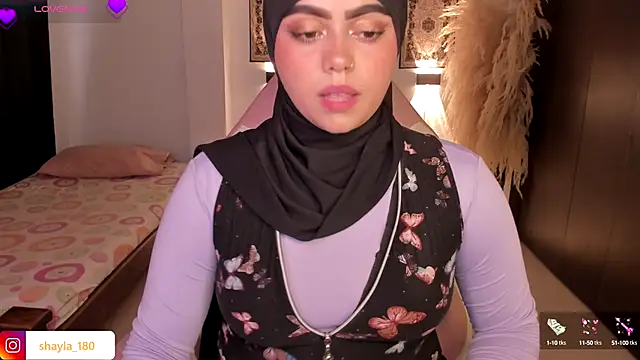 Snapshot of shayla_18 chatting on 09-11-25, 08:31 shayla 18 online show from 09-11-25, 08:31