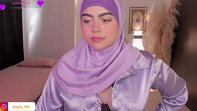 shayla 18 online show from 11-21-25, 07:23