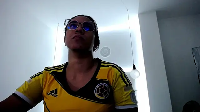 tiffany  pink online show from 03-20-25, 07:57