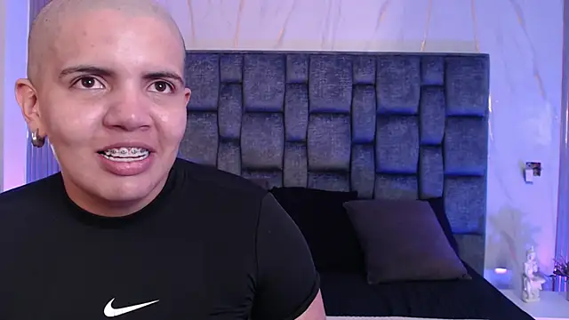 Snapshot of WildyTemping chatting on 09-15-25, 08:42 WildyTemping online show from 09-15-25, 08:42