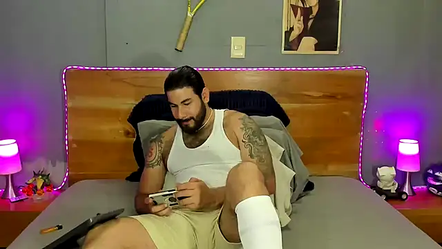 Snapshot of Prometeo-grizzly chatting on 05-04-26, 03:46 Prometeo-grizzly online show from 05-04-26, 03:46