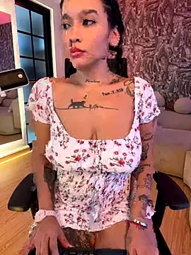 HannahW  online show from 09-11-25, 07:25