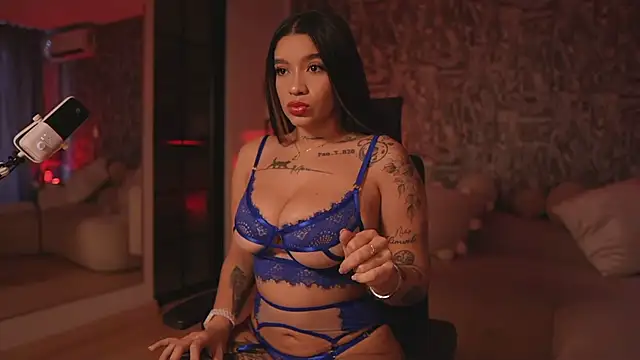 HannahW  online show from 09-28-25, 11:48