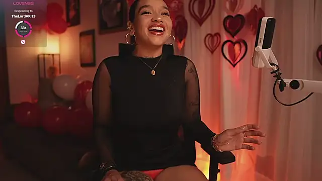 HannahW  online show from 02-14-26, 10:06