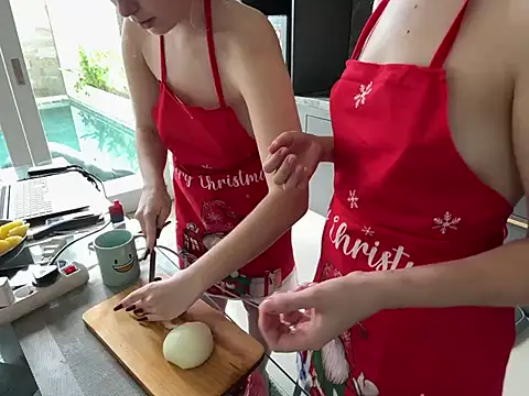 Nura n Sarah online show from 12-24-24, 08:22