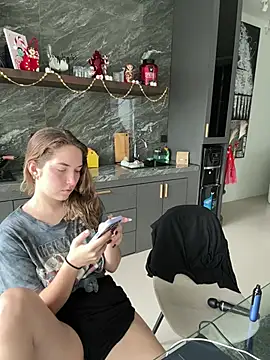 Nura n Sarah online show from 01-12-25, 05:13