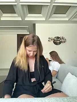 Nura n Sarah online show from 10-17-25, 03:53