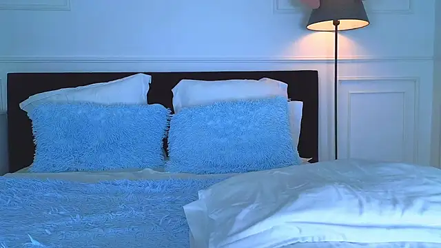 NicoleMarani online show from 02-19-25, 02:44