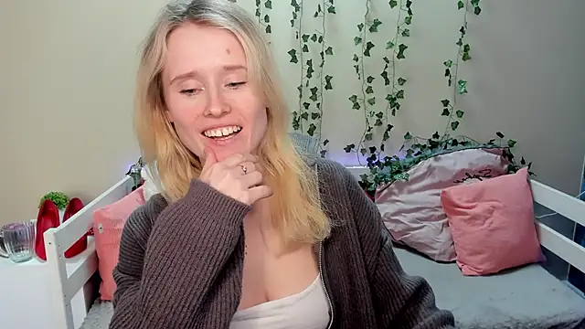 Snapshot of _adel_brooks_ chatting on 01-16-25, 12:55 adel brooks online show from 01-16-25, 12:55