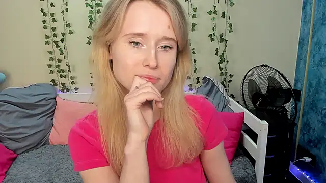 Snapshot of _adel_brooks_ chatting on 02-09-25, 09:39 adel brooks online show from 02-09-25, 09:39