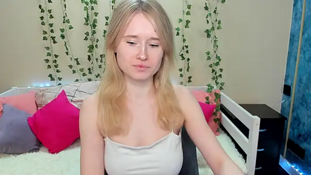 Snapshot of _adel_brooks_ chatting on 03-14-25, 06:50 adel brooks online show from 03-14-25, 06:50