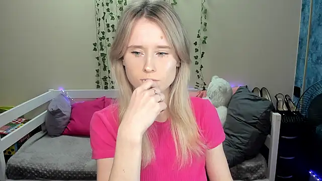 Snapshot of _adel_brooks_ chatting on 09-11-25, 06:30 adel brooks online show from 09-11-25, 06:30