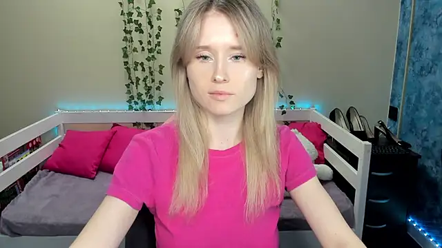 Snapshot of _adel_brooks_ chatting on 10-06-25, 06:27 adel brooks online show from 10-06-25, 06:27