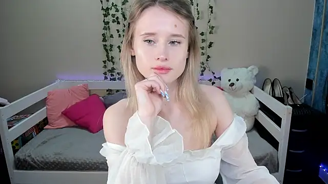 Snapshot of _adel_brooks_ chatting on 10-23-25, 06:39 adel brooks online show from 10-23-25, 06:39