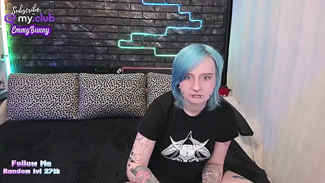 EmmyBunny online show from 01-08-25, 05:48