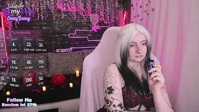 EmmyBunny online show from 02-13-25, 04:39