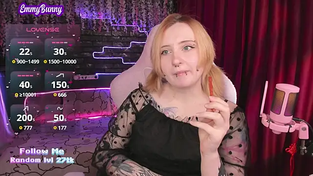 EmmyBunny online show from 03-21-25, 02:40