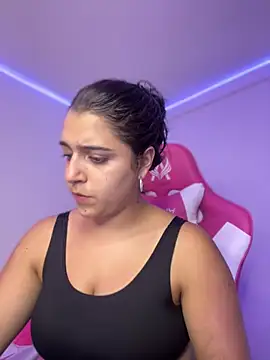 Alicia Ruiz online show from 01-13-26, 06:13