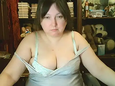 Snapshot of CarrieQPeach chatting on 02-11-26, 05:51 CarrieQPeach online show from 02-11-26, 05:51