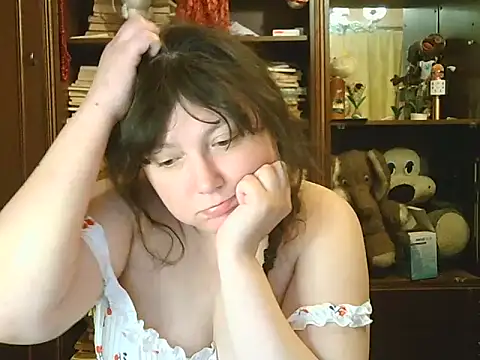 Snapshot of CarrieQPeach chatting on 05-14-26, 07:53 CarrieQPeach online show from 05-14-26, 07:53