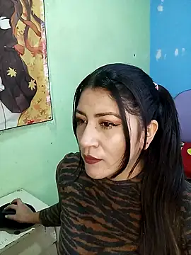 nammy  dirtyhott online show from 02-04-25, 01:59