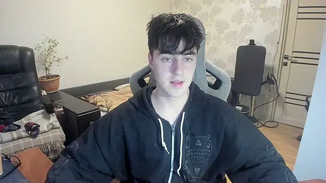 Knuckles17 online show from 12-02-25, 01:33