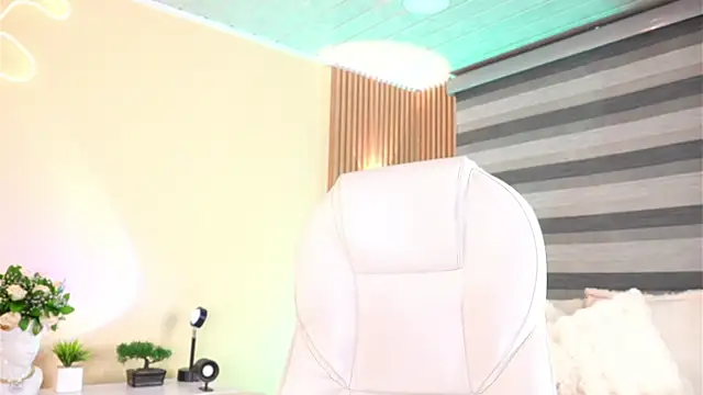 Snapshot of MatiasKorn chatting on 12-05-25, 05:27 MatiasKorn online show from 12-05-25, 05:27