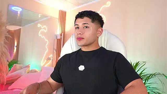 Snapshot of MatiasKorn chatting on 03-08-26, 03:54 MatiasKorn online show from 03-08-26, 03:54