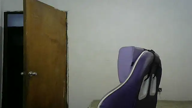 Snapshot of antonellasex1998 chatting on 10-09-25, 12:08 antonellasex1998 online show from 10-09-25, 12:08