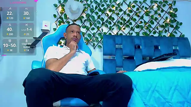 black latin23cm online show from 12-16-24, 08:26