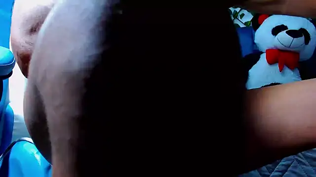 black latin23cm online show from 09-20-25, 11:06