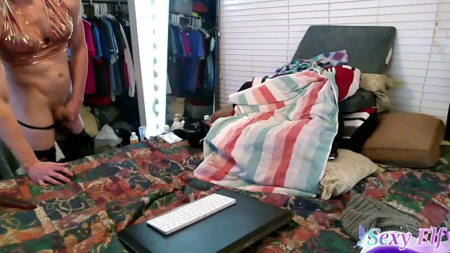 Snapshot of ashleysimmons chatting on 03-07-25, 10:02 ashleysimmons online show from 03-07-25, 10:02