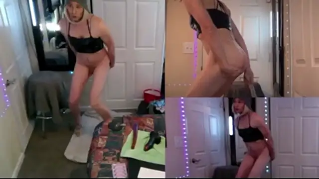 Snapshot of ashleysimmons chatting on 10-17-25, 04:04 ashleysimmons online show from 10-17-25, 04:04