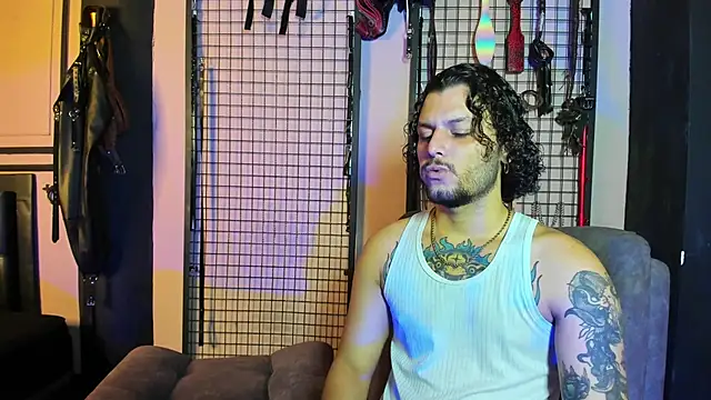 Twisted Fantasy online show from 12-29-24, 03:57