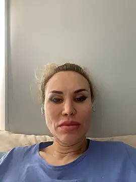 Radmila Queen  online show from 05-15-26, 05:20