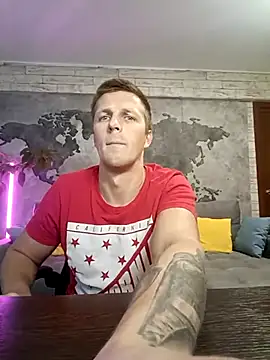 Snapshot of VikingChrisss chatting on 10-21-25, 11:11 VikingChrisss online show from 10-21-25, 11:11