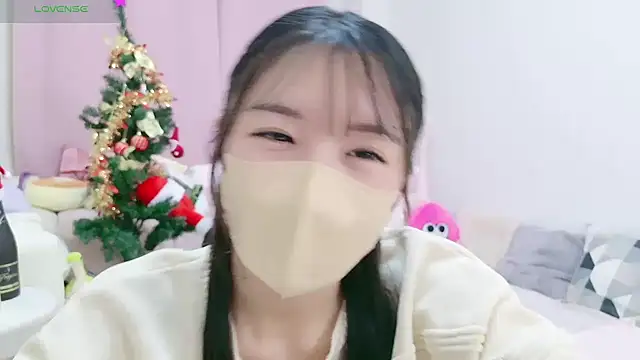 Snapshot of anchan_ chatting on 12-23-24, 01:35 anchan online show from 12-23-24, 01:35