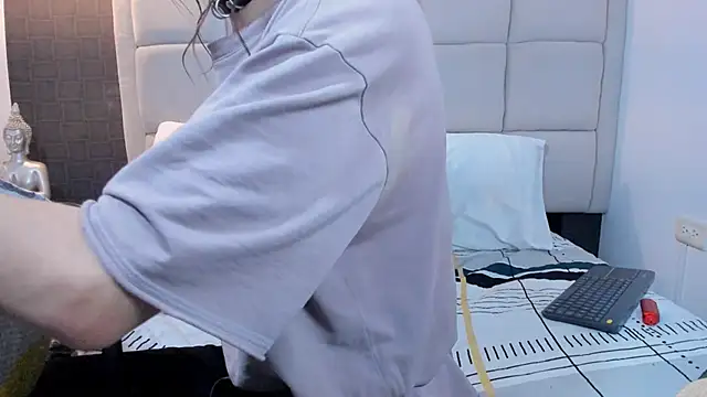 Hecatee 77 online show from 01-06-25, 07:35