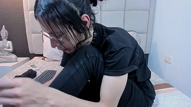 Hecatee 77 online show from 02-01-25, 07:44