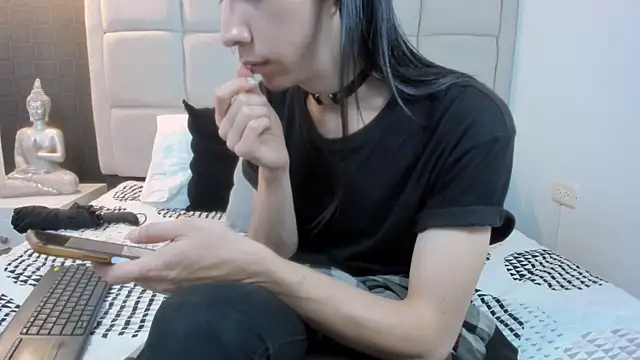 Hecatee 77 online show from 03-17-25, 07:48