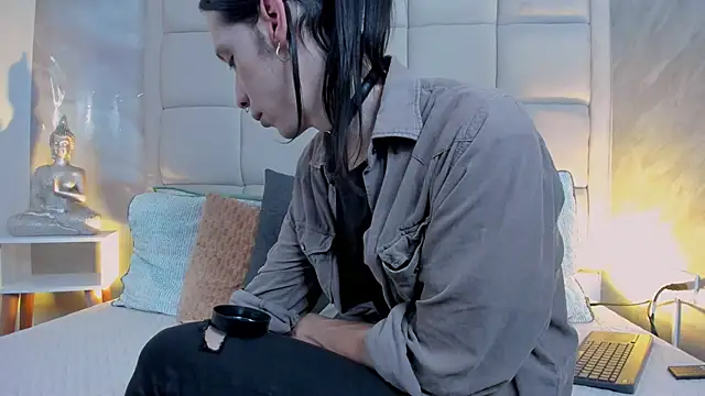 Hecatee 77 online show from 11-22-25, 08:08