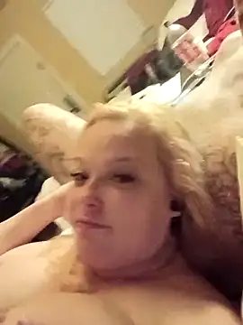 Cumslutsnowbunnie69 online show from 04-20-26, 05:32