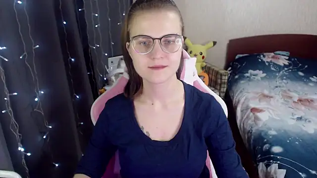 MissBrightShine online show from 01-06-25, 12:24