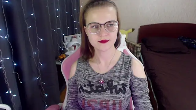 MissBrightShine online show from 01-15-25, 03:50