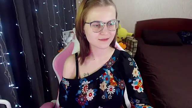 MissBrightShine online show from 01-21-25, 04:16
