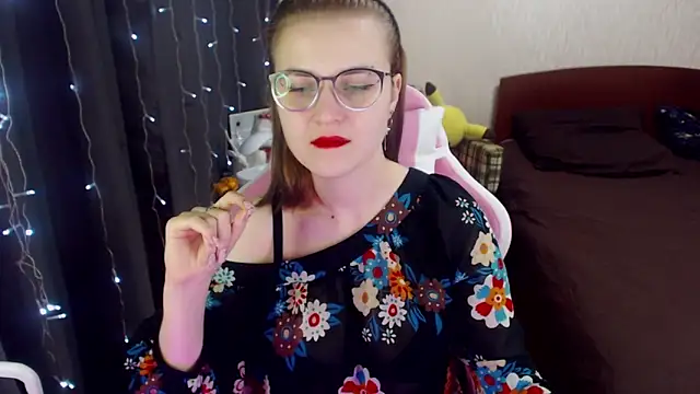 MissBrightShine online show from 01-22-25, 09:46
